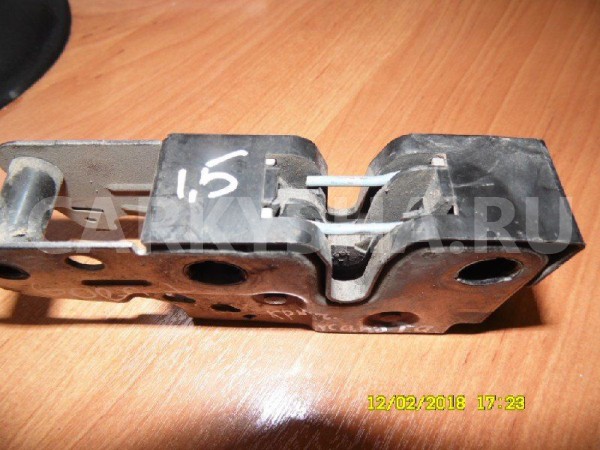 Замок капота Volkswagen Golf Plus II (2009—2014) Volkswagen Golf Plus оригинальный номер 5M1823509