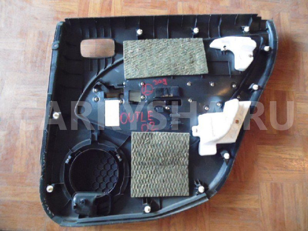 Обшивка двери Mitsubishi Outlander II (2005—2009) Mitsubishi i оригинальный номер MN124745HJ