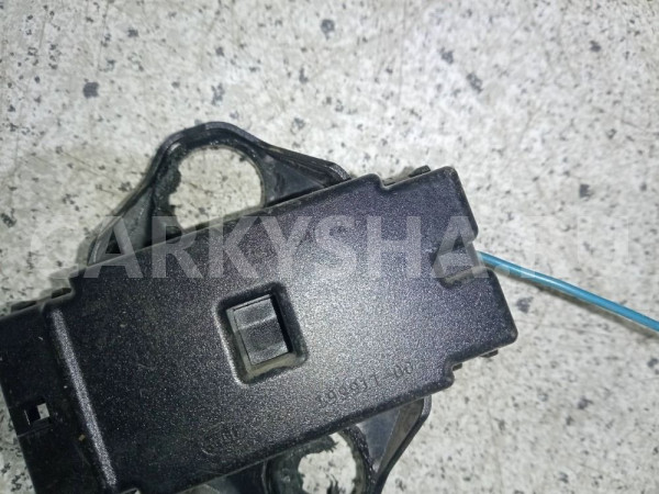 Антенна Audi Q7 4M (2015—2020) Audi Q7 оригинальный номер 4M0947293