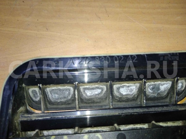 Решетка вентиляционная Mercedes-Benz E-класс W212/S212/C207/A207 рестайлинг (2013—2016) Mercedes-Benz E-klasse оригинальный номер a2128300242