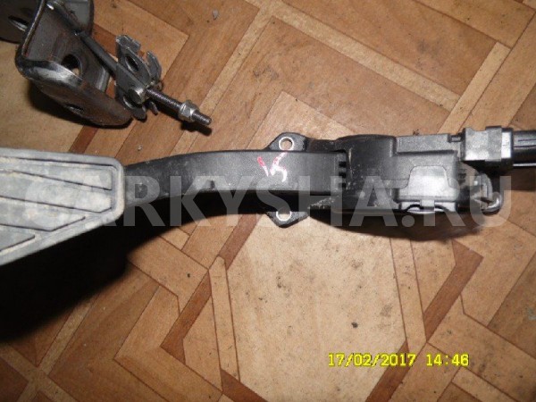 Педаль газа Suzuki Grand Vitara II рестайлинг (2008—2012) Suzuki Grand Vitara оригинальный номер 1590065J02