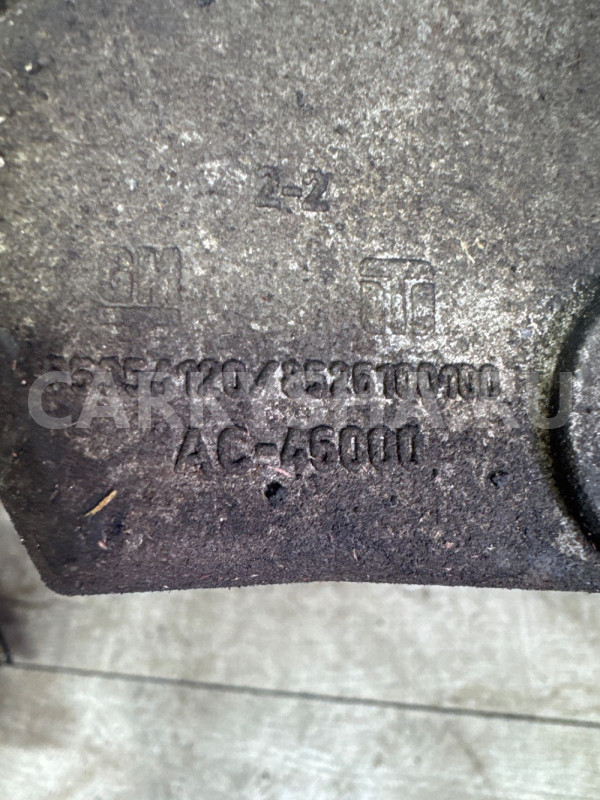 Кронштейн крепления тросов Опель Зафира Б Opel Zafira оригинальный номер 55354120