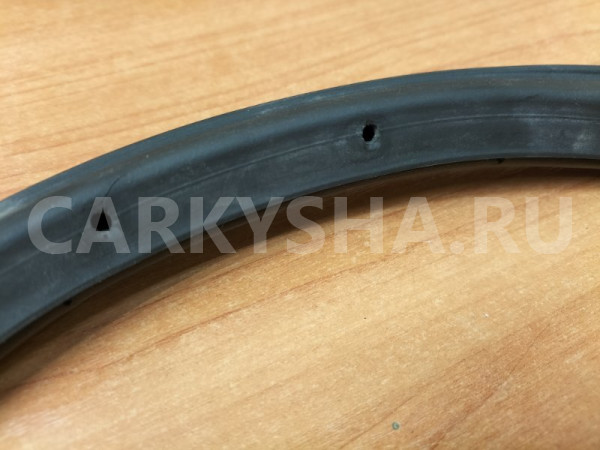 Уплотнитель двери задний правый Nissan Skyline Nissan Skyline оригинальный номер 8283115U00