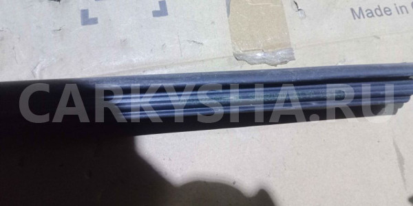 Уплотнитель стекла двери Mercedes-Benz M-класс W164 рестайлинг (2008—2011) Mercedes-Benz M-klasse оригинальный номер A1647250965