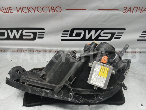 Фара Mazda Axela 