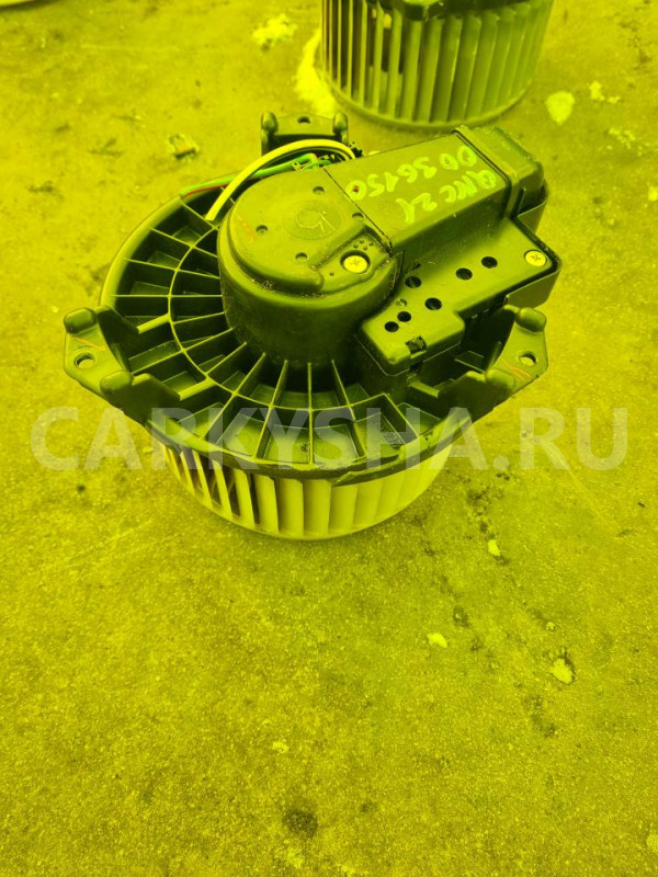 Мотор печки Toyota bB 