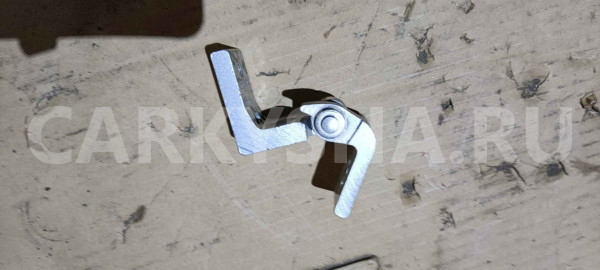 Петля двери Skoda Octavia II рестайлинг (2008—2013) Skoda Octavia оригинальный номер 1Z0833402B