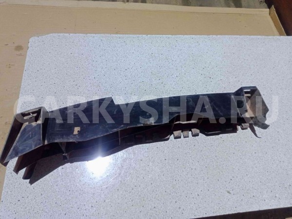 Наполнитель бампера Renault Duster I рестайлинг (2015—2021) Renault 15 оригинальный номер 620937069r