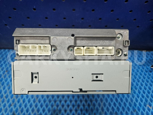 Штатная магнитола Toyota Avensis T250 Toyota Avensis оригинальный номер 8612005110