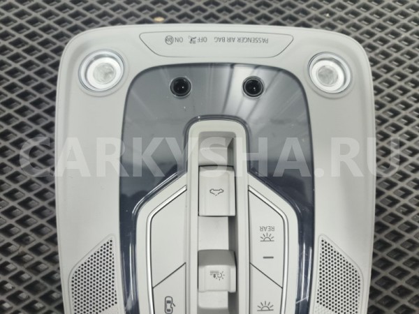 Плафон подсветки салона Audi Q7 2017 4M0947135AB 4M CRTA Audi Q7 