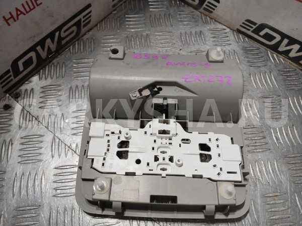 Плафон салонный передний Toyota Avensis 