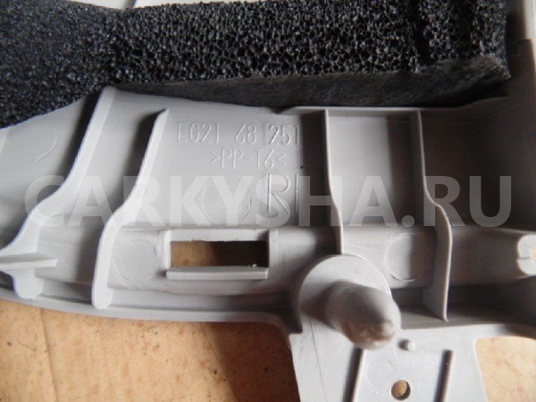 Обшивка стойки Mazda CX-7 I (2006—2009) Mazda 2 оригинальный номер EG2168251