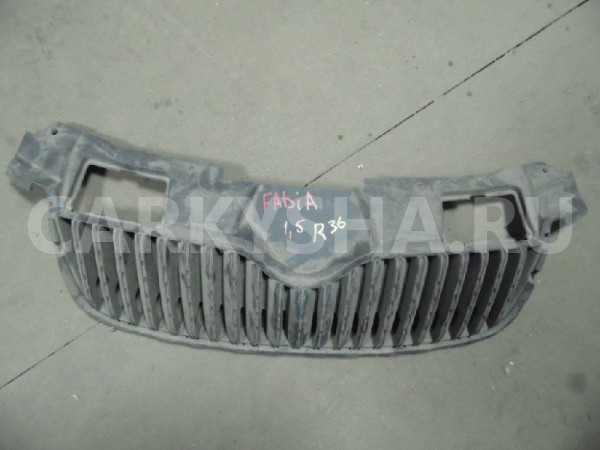 Решетка радиатора Skoda Fabia II (2007—2010) Skoda Fabia 