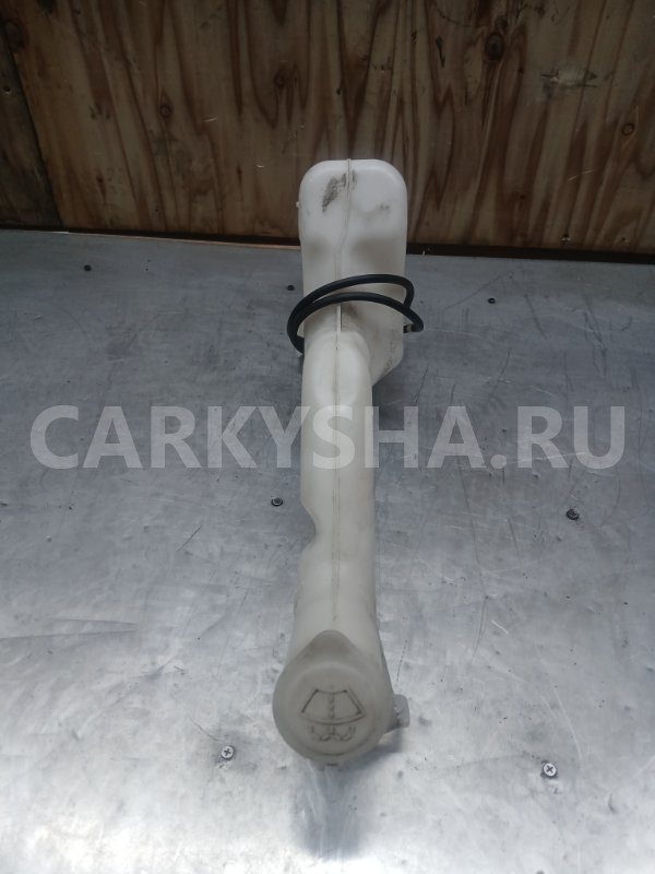 Бачок омывателя Mitsubishi Colt 