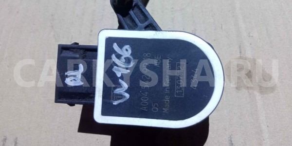 Датчик регулировки дорож. просвета Mercedes-Benz M-класс W166 (2011—2015) Mercedes-Benz M-klasse оригинальный номер a0045429918