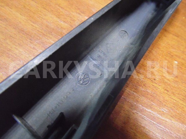 Поводок стеклоочистителя Volkswagen Touareg I (2002—2006) Volkswagen Touareg оригинальный номер 7L6955707