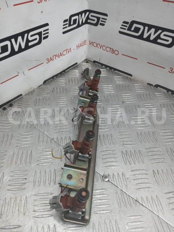 Форсунка топливная Nissan Wingroad 