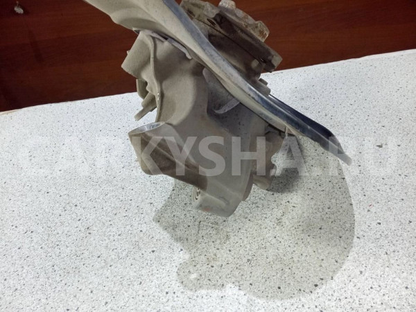 Кулак задний левый Audi Q7 4M Audi Q7 оригинальный номер 4M0505431P