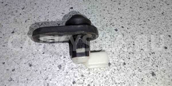 Выключатель концевой Toyota Hilux VII рестайлинг (2011—2015) Toyota Hilux оригинальный номер 842310K020