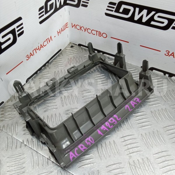 Рамка магнитолы Toyota Estima 