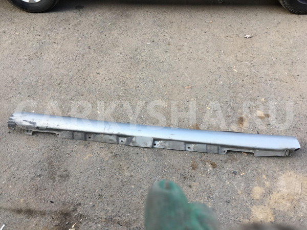 Накладка на порог левая Toyota Avensis II Рестайлинг Седан оригинальный номер 75852-05010