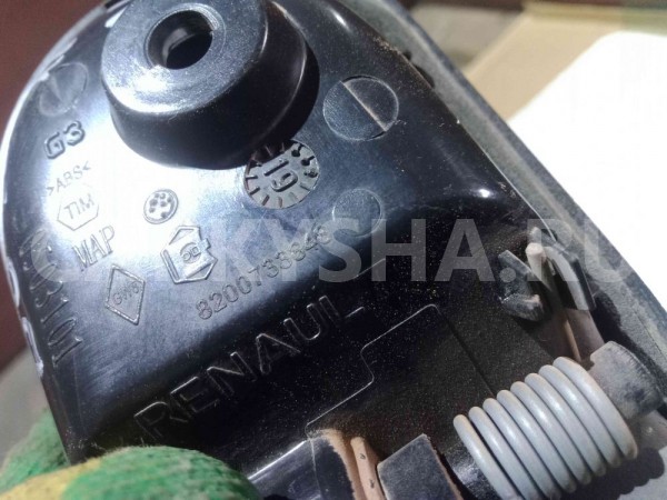 Ручка двери внутренняя Renault Duster I рестайлинг (2015—2021) Renault 15 оригинальный номер 8200733848