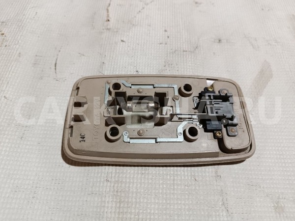 Плафон салонный Toyota Land Cruiser оригинальный номер 8124060040