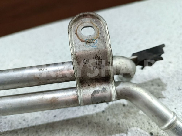 Трубка системы охлаждения Skoda Octavia II рестайлинг (2008—2013) Skoda Octavia оригинальный номер 03c121050p