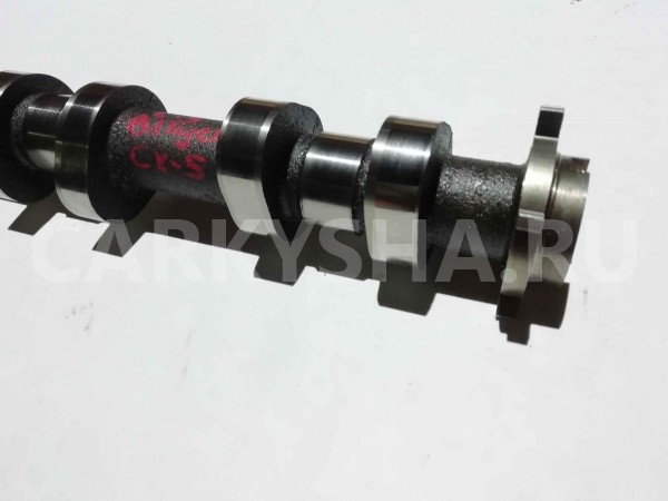 Распредвал впускной Mazda CX-5 KE PE-VPS Mazda 2 оригинальный номер PE0112420