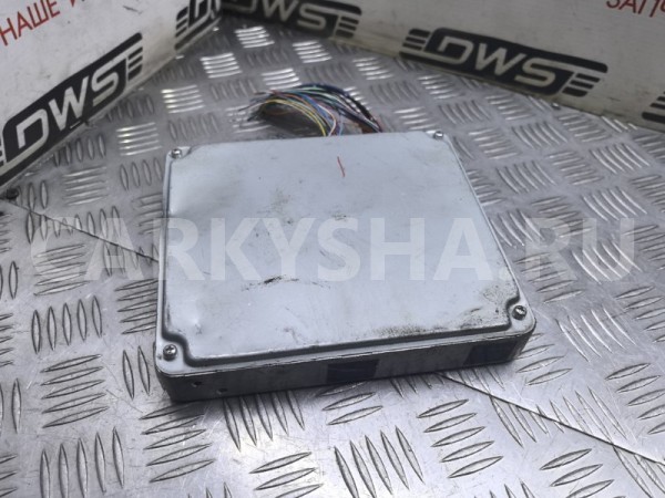 Блок управления ДВС Toyota Harrier 