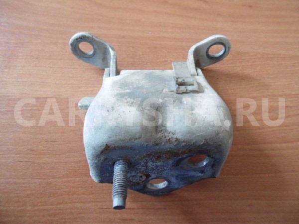 Петля крышки багажника Toyota Land Cruiser 100 (1998—2002) Toyota Land Cruiser оригинальный номер 6612060010