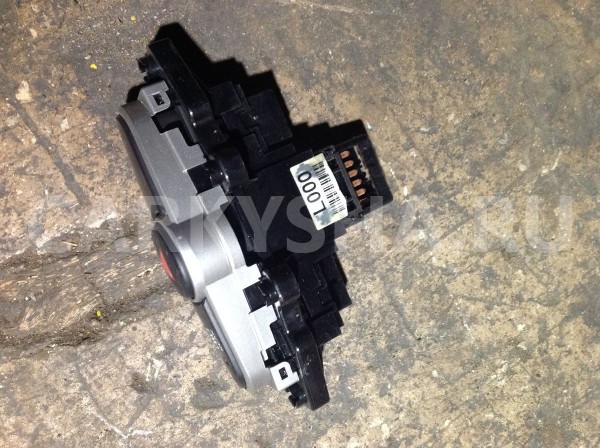 Кнопка аварийной сигнализации Hyundai Solaris I рестайлинг (2014—2017) Hyundai Solaris оригинальный номер 39f3601120