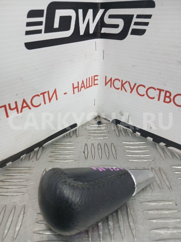 Ручка КПП Toyota Avensis 