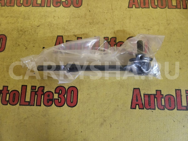 Стойка стабилизатора Nissan Bluebird оригинальный номер 5461858Y60