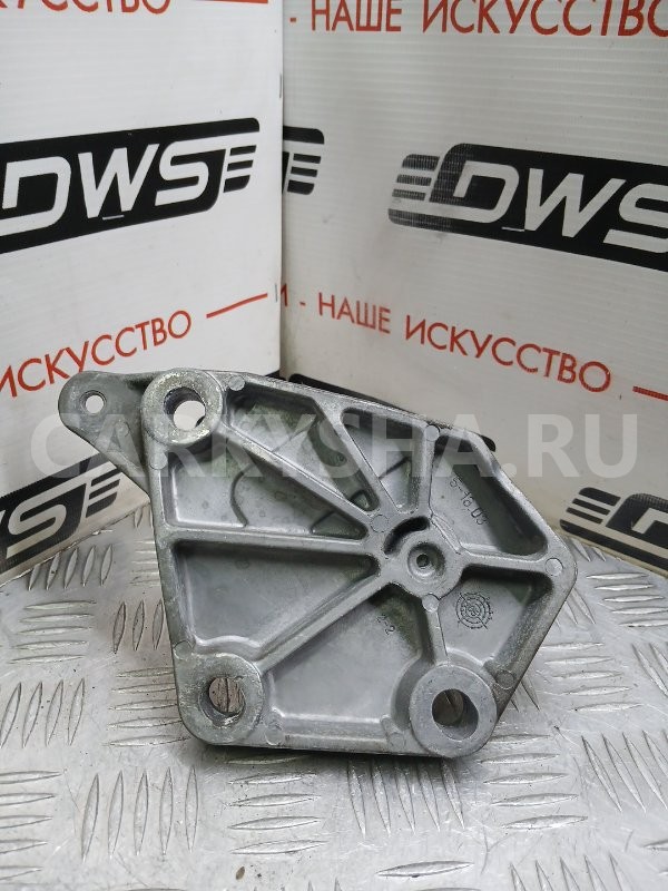 Кронштейн КПП Mazda Demio 