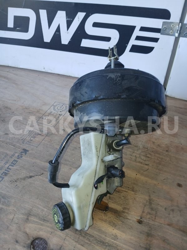 Главный тормозной цилиндр Toyota Avensis 