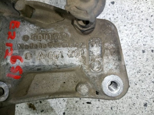 Кронштейн Mercedes-Benz E-класс W212/S212/C207/A207 рестайлинг (2013—2016) Mercedes-Benz E-klasse оригинальный номер a6512011909