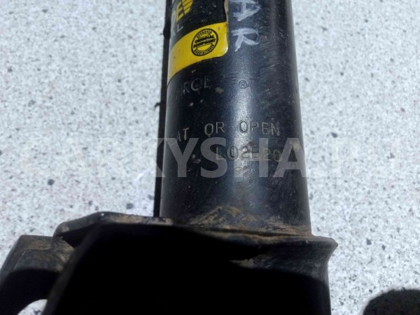 Амортизатор подвески Renault Duster I рестайлинг (2015—2021) Renault 15 оригинальный номер G7386