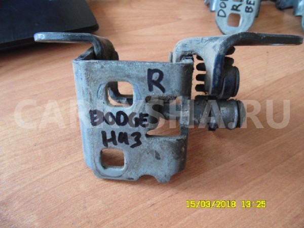 Петля двери Dodge Caliber I (2006—2009) Dodge Caliber оригинальный номер 5115712AF