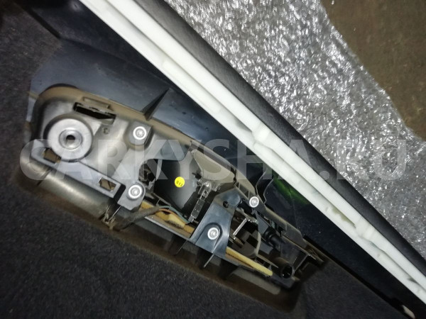 Обшивка двери Audi Q7 4L (2005—2009) Audi 200 оригинальный номер 4l0867305