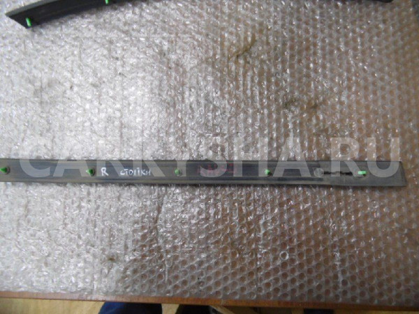 Уплотнитель двери Toyota RAV4 III (2005—2010) Toyota RAV 4 оригинальный номер 6787342010