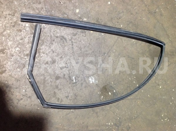 Уплотнитель стекла двери Hyundai Solaris I (2010—2014) Hyundai Solaris оригинальный номер 835404L200