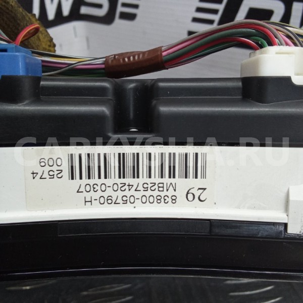 Панель приборов Toyota Avensis 