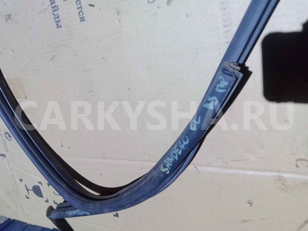 Уплотнитель двери Renault Sandero I (2009—2014) Renault 14 оригинальный номер 8200733171