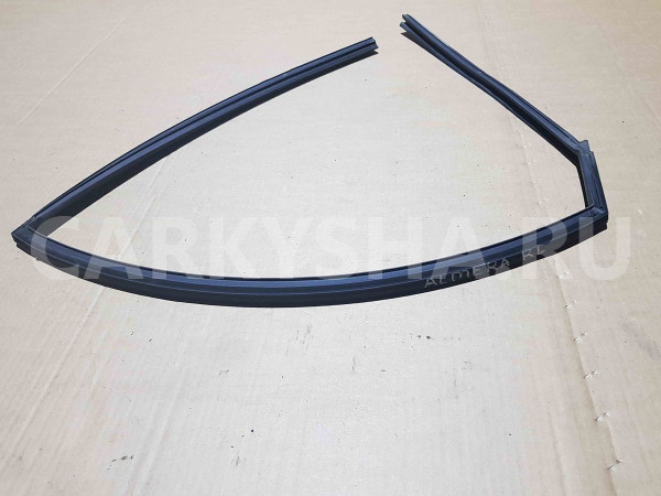 Уплотнитель стекла двери Nissan Almera G15 (2012—2018) Nissan Almera оригинальный номер 82331EW000