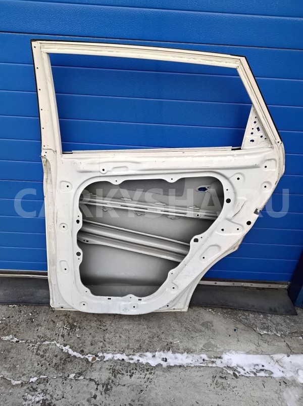 Дверь Hyundai Tucson III (2015—2018) Hyundai Tucson оригинальный номер 77004D7000