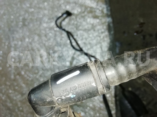 Трубка вакуумная Audi Q7 4L (2005—2009) Audi 200 оригинальный номер 7L8611932