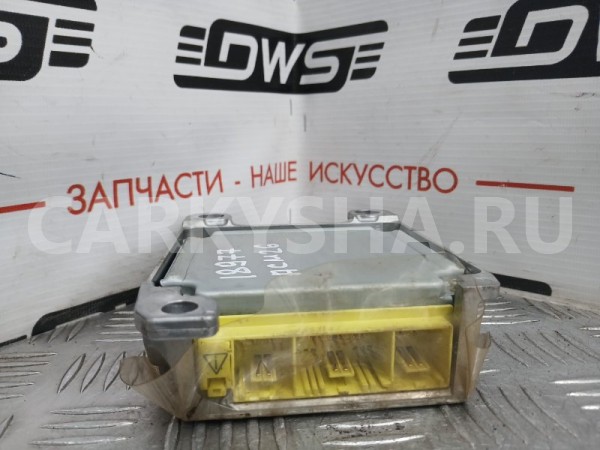 Блок управления SRS Toyota Ipsum 