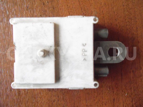 Антенна Mercedes-Benz GL-класс X164 (2006—2009) Mercedes-Benz G-klasse оригинальный номер A1648702189