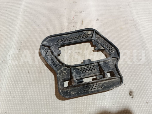 Кронштейн форсунки омывателя фары Mercedes-Benz A-klasse оригинальный номер A1768850956